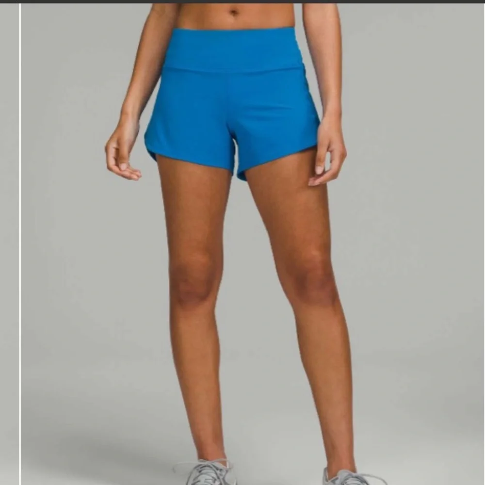 Lululemon Speed Up Mid-Rise Lined Short 4"
Poolside Size 8 - Picture 1 of 5